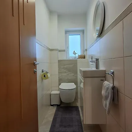 Flasch アパート ヴァークライン